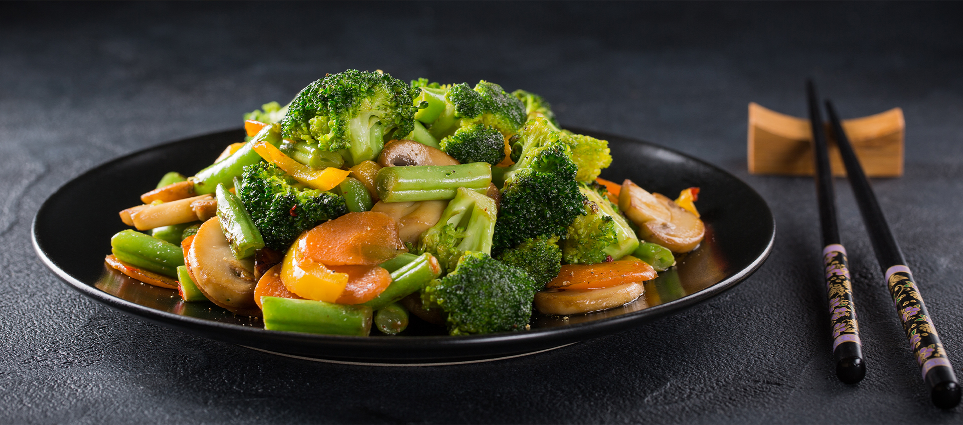 Vegetarischer asiatischer Wok | Rezepte | Ölmühle Hartmann ...